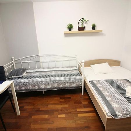 Apartamenty Varsovie Twarda City Exteriör bild